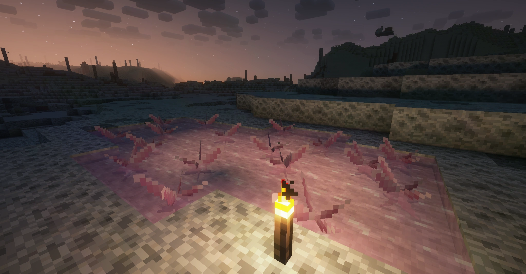 Украшенный безымянный алтарь Украшенный безымянный алтарь